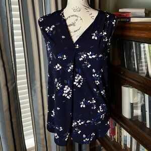 41 Hawthorn Floral Sleeveless Top